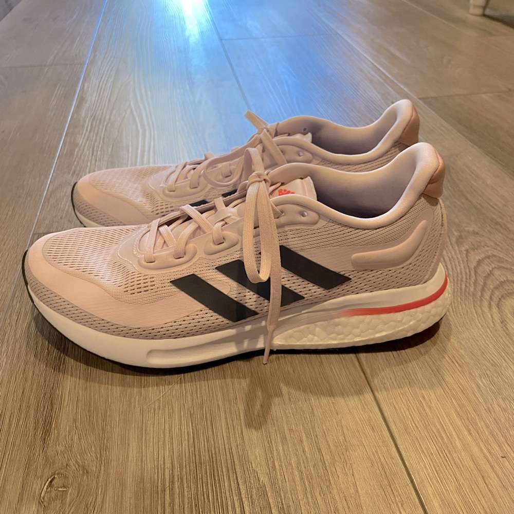 Adidas Supernova Sneakers
